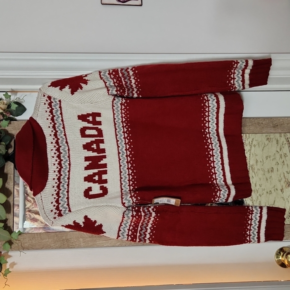 Campfire Ready 🔥 🌼HPx2 🍁 NWT Canadiana Nordic zipp Girls XL Sweater w/moose - Picture 3 of 14